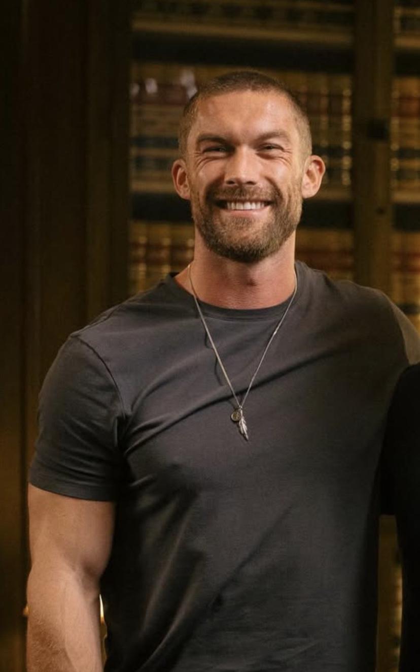 长得像《侠盗猎车手6》主角jason的克里斯 威廉姆森