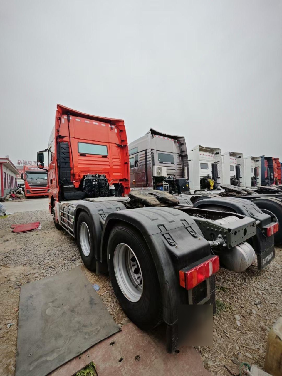 最新到家 金标汕德卡c7h-540 超高顶 奢华版驾驶室,20年9月 540马力