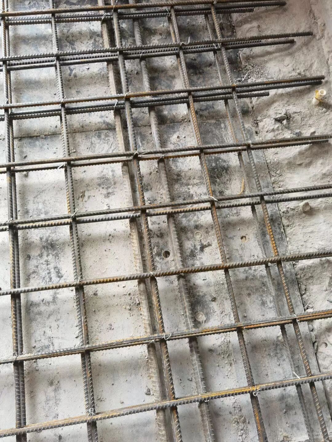 无锡自装土建-扎钢筋浇筑楼板和楼梯雏形 装修就是原谅他人和放过自己