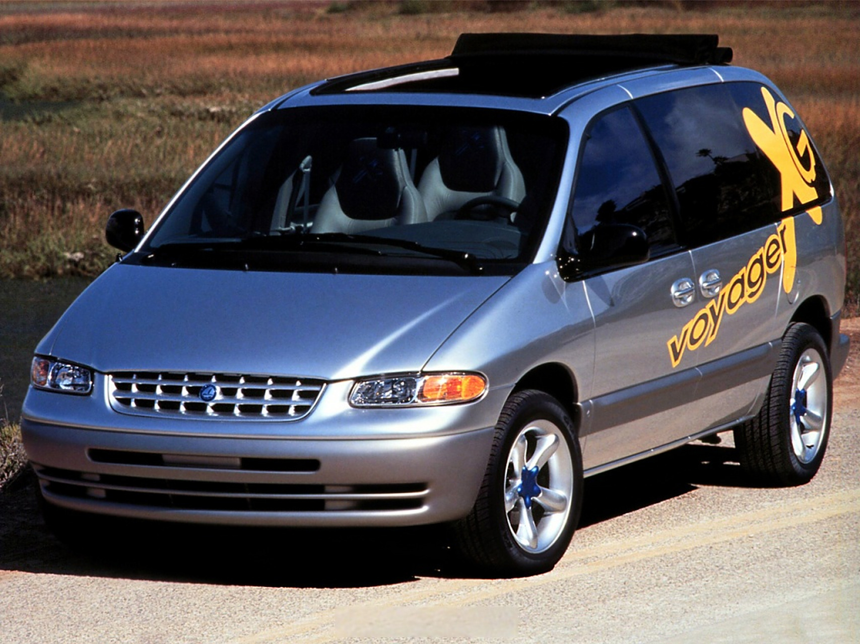 1998年普利茅斯voyager xg概念车.