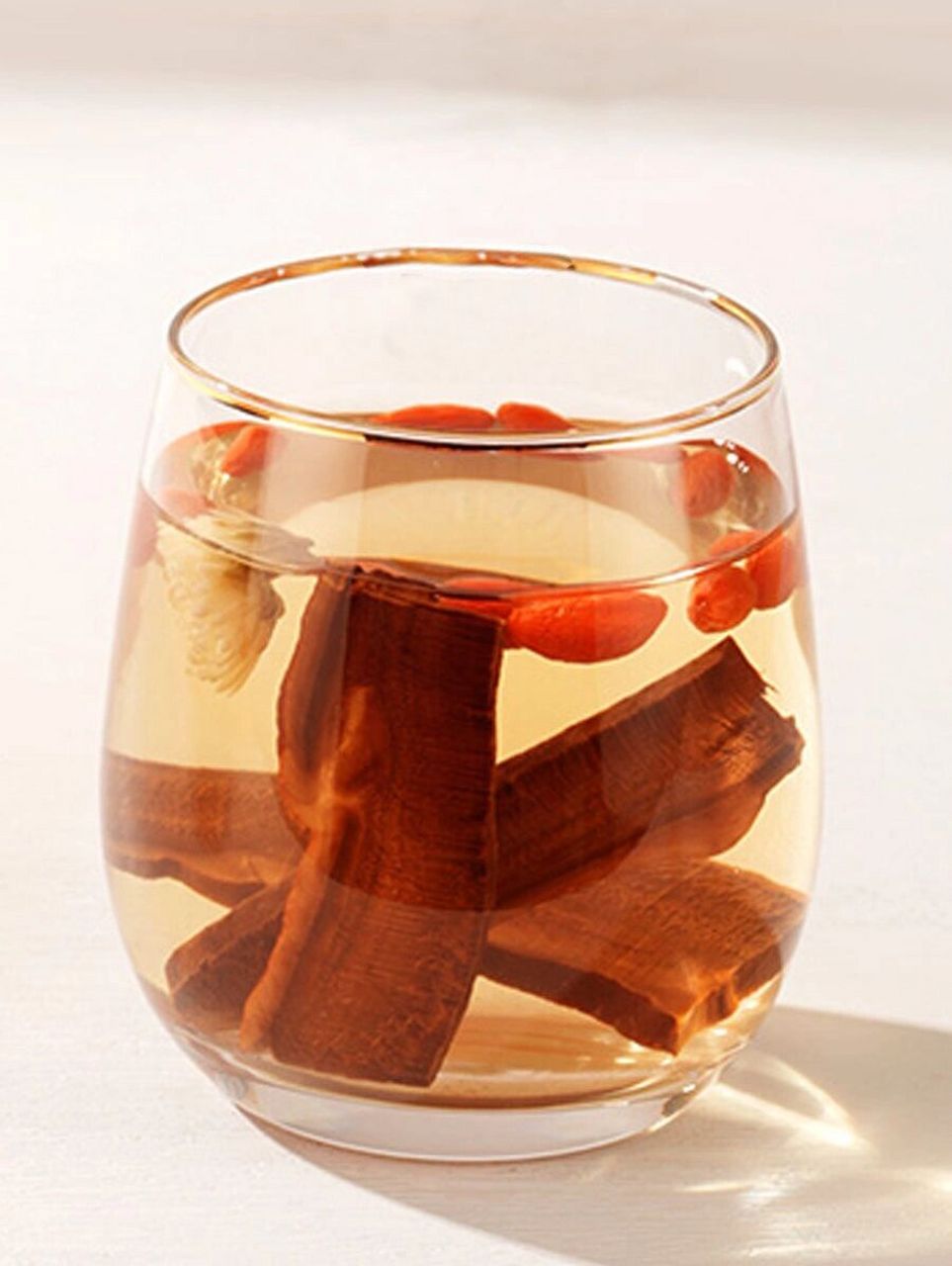 灵芝水能每天都坚持喝吗 灵芝泡水有哪些好处呢?