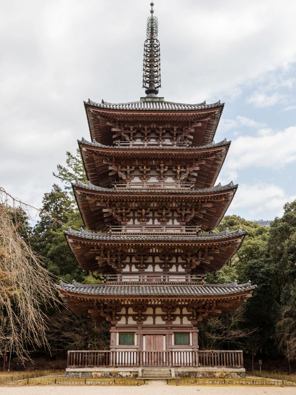京都颇具代表性的四座"五重塔" 【东寺】 东寺五重塔高约55米,等同于
