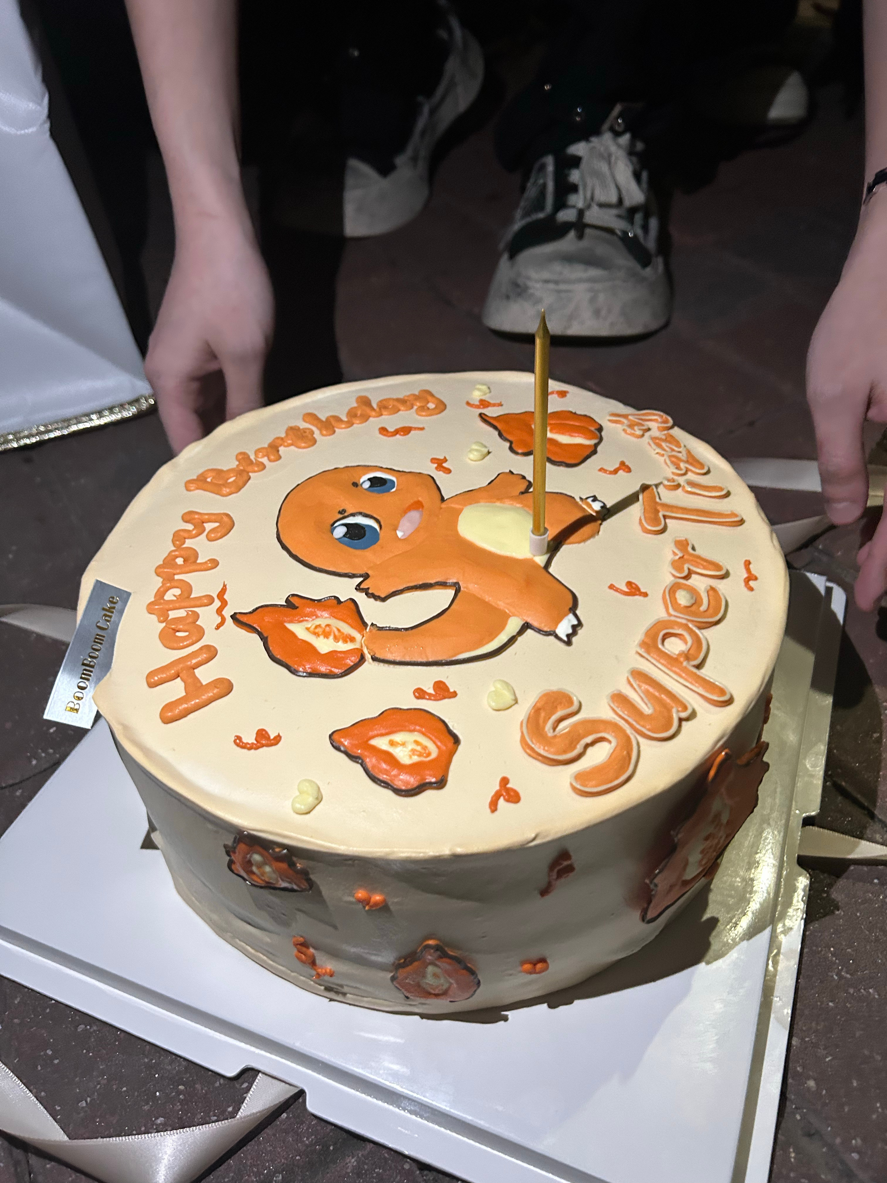 老谢生日前一天姐姐给我们打电话 临时定了高铁 策划了这么一场突袭