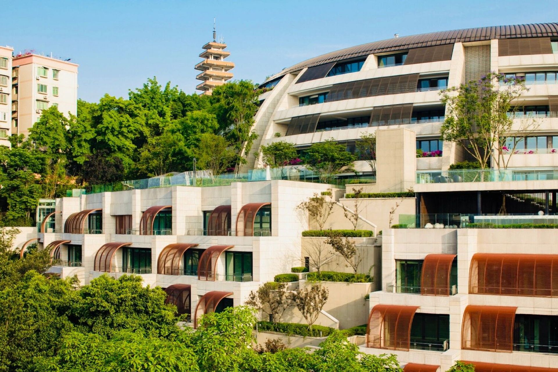 重庆市|鹅岭峰 鹅岭峯横亘在鹅岭山最高的高原上,临近著名的鹅岭公园