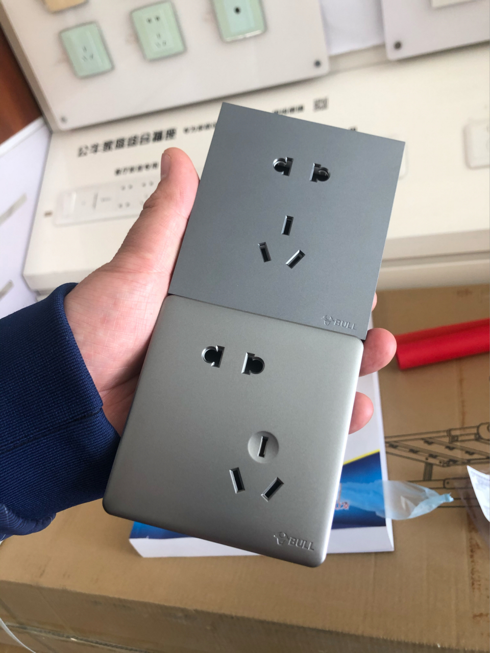 公牛插座开关面板哪一哥系列好 g27好还是g28好?