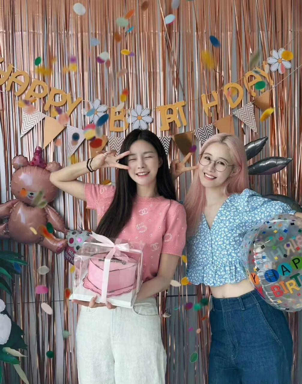 汪涵梁田杨迪为沈梦辰庆生#汪涵,梁田,杨迪为沈梦辰庆生合影沈梦辰