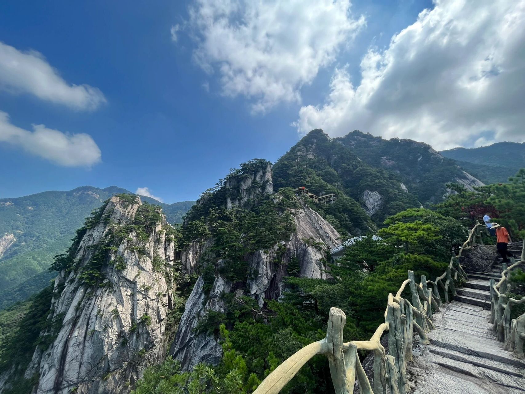 被低估的武汉周边景点:罗田天堂寨95 上周末抽空去爬了罗田天堂寨