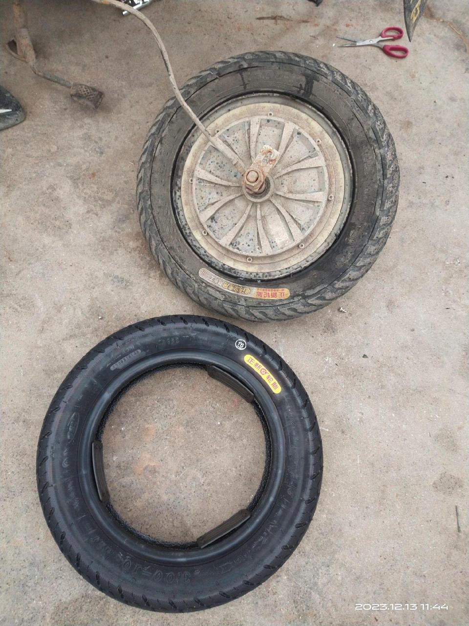 教你们辨别真假正新轮胎