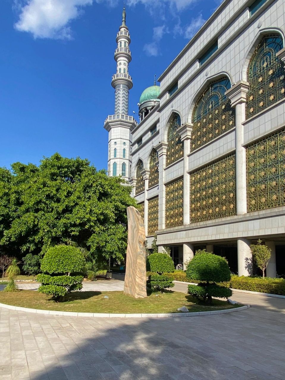 亚洲最大的清真寺就在红河州 红河州个旧县沙甸大清真寺,号称是全亚洲