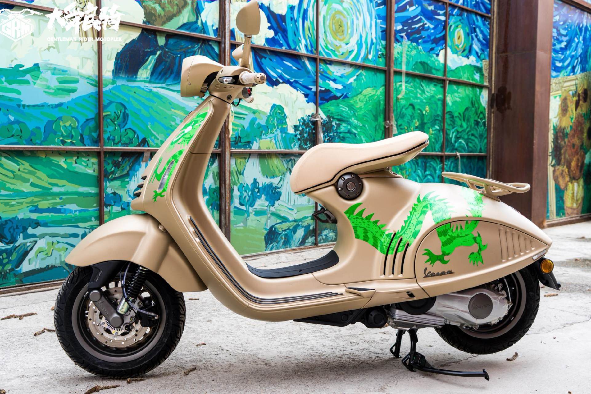 vespa 946龙年限量版 第1888台,山东仅此一台,喜欢的私信哟!