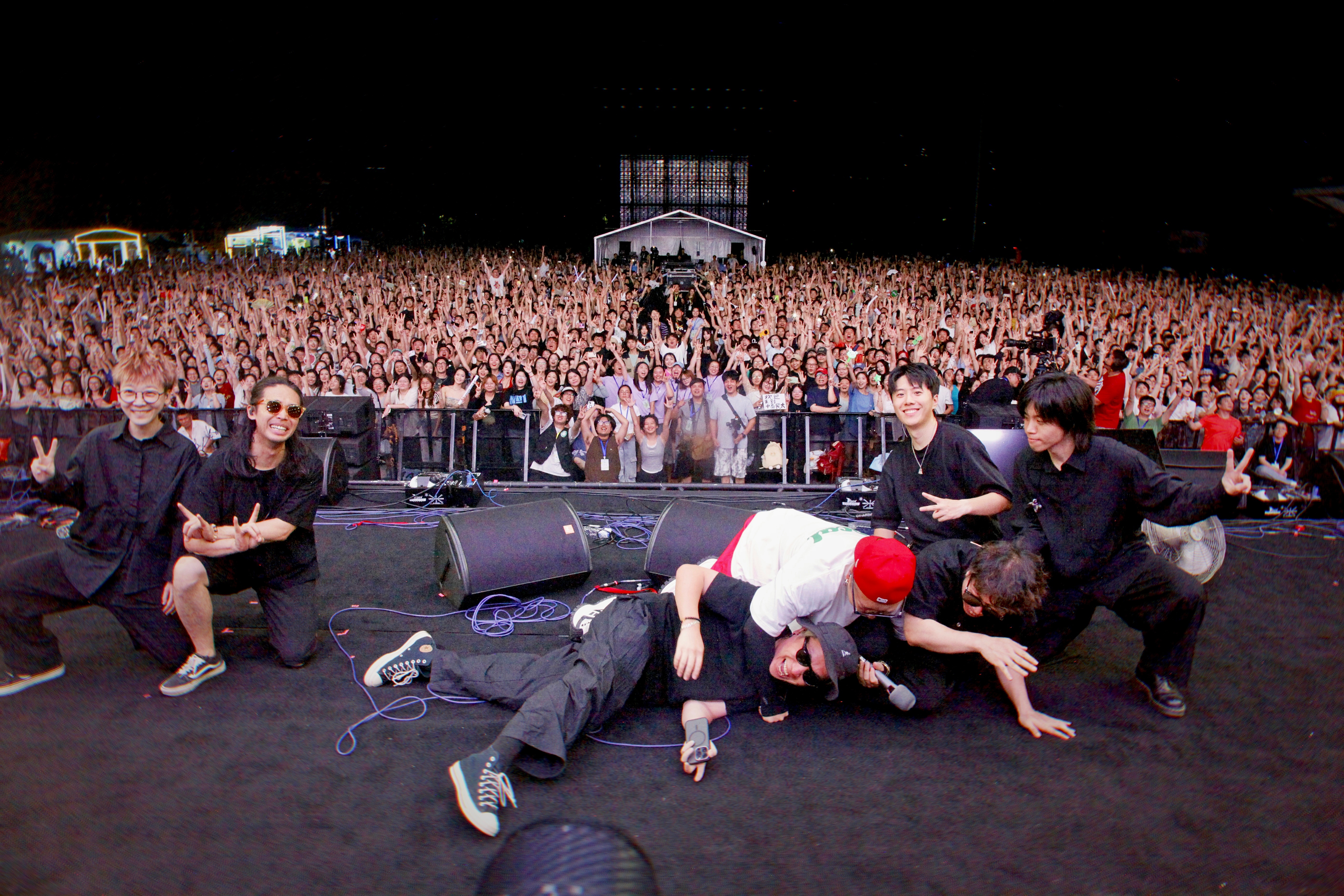 图片gogo7188乐队whileshesleeps乐队死亡圆周率乐队广州47中blackout