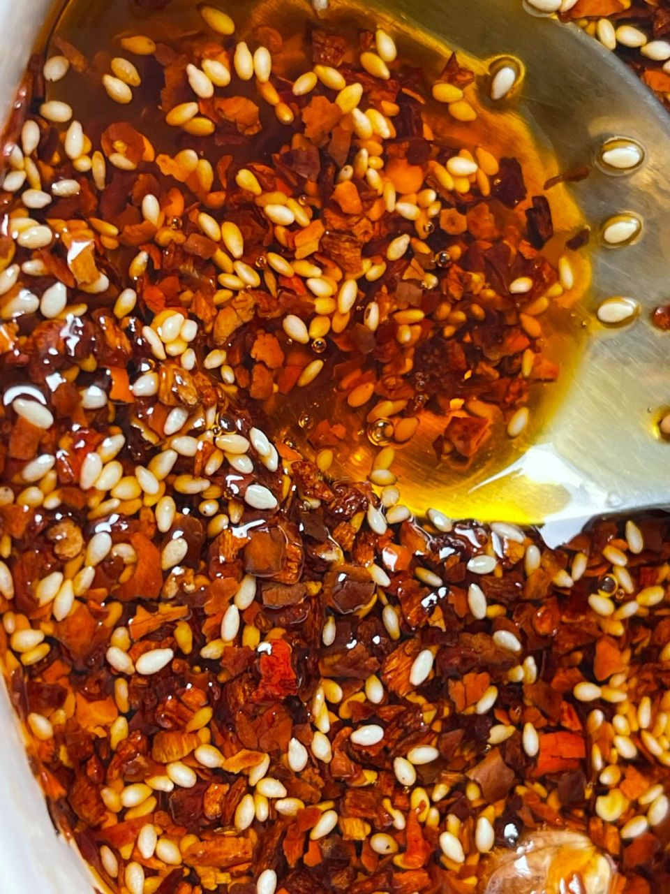 四川红油辣椒做法～ 家里的辣椒油昨儿用完了,趁着老公炝新辣椒油的