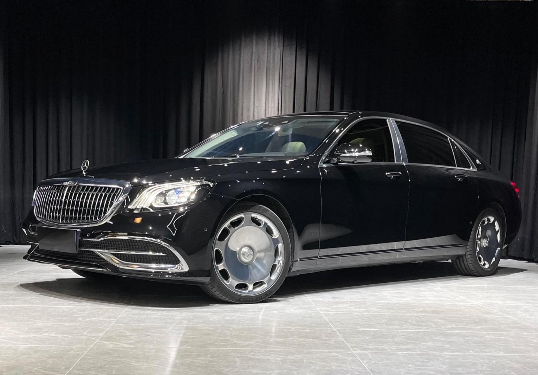 19年迈巴赫s450,象牙白内,大饼轮毂,柏林之声,奔驰最巅峰作品之一