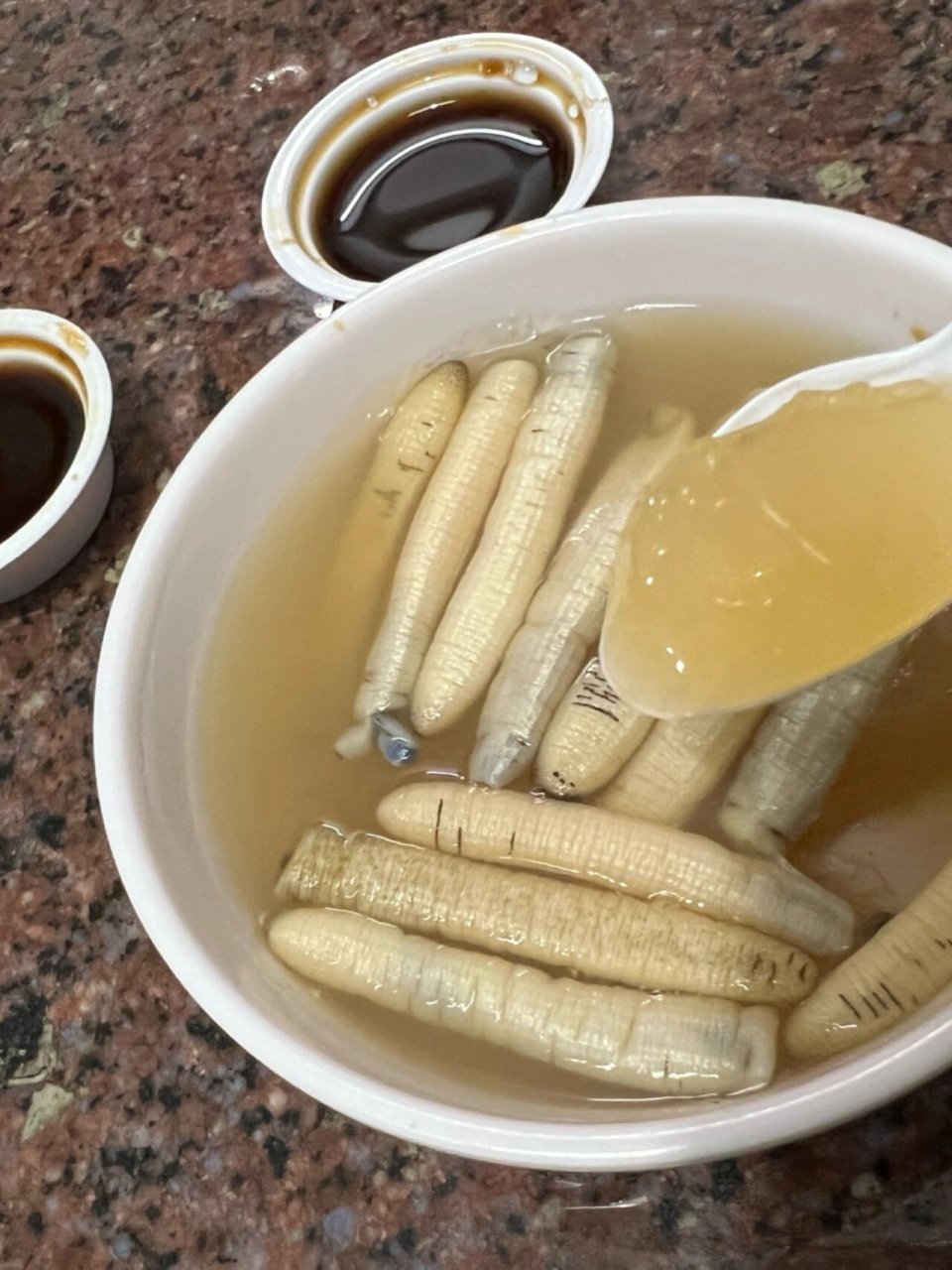 土笋冻 土笋冻 土笋冻 在闽南地区 土笋冻还是得吃安海这边的才最正宗