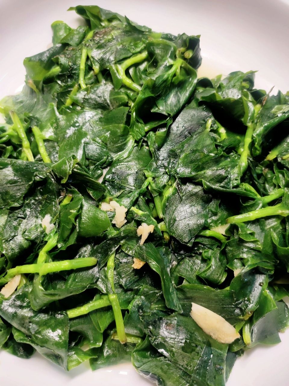 天然食材:野生竹叶菜的营养成分和功效 竹叶菜又叫鸭跖草,药食同源的