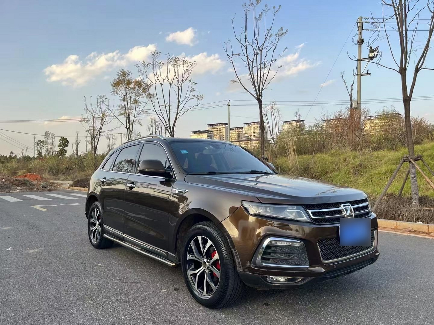最新拿下17年上牌改款众泰t600,2.