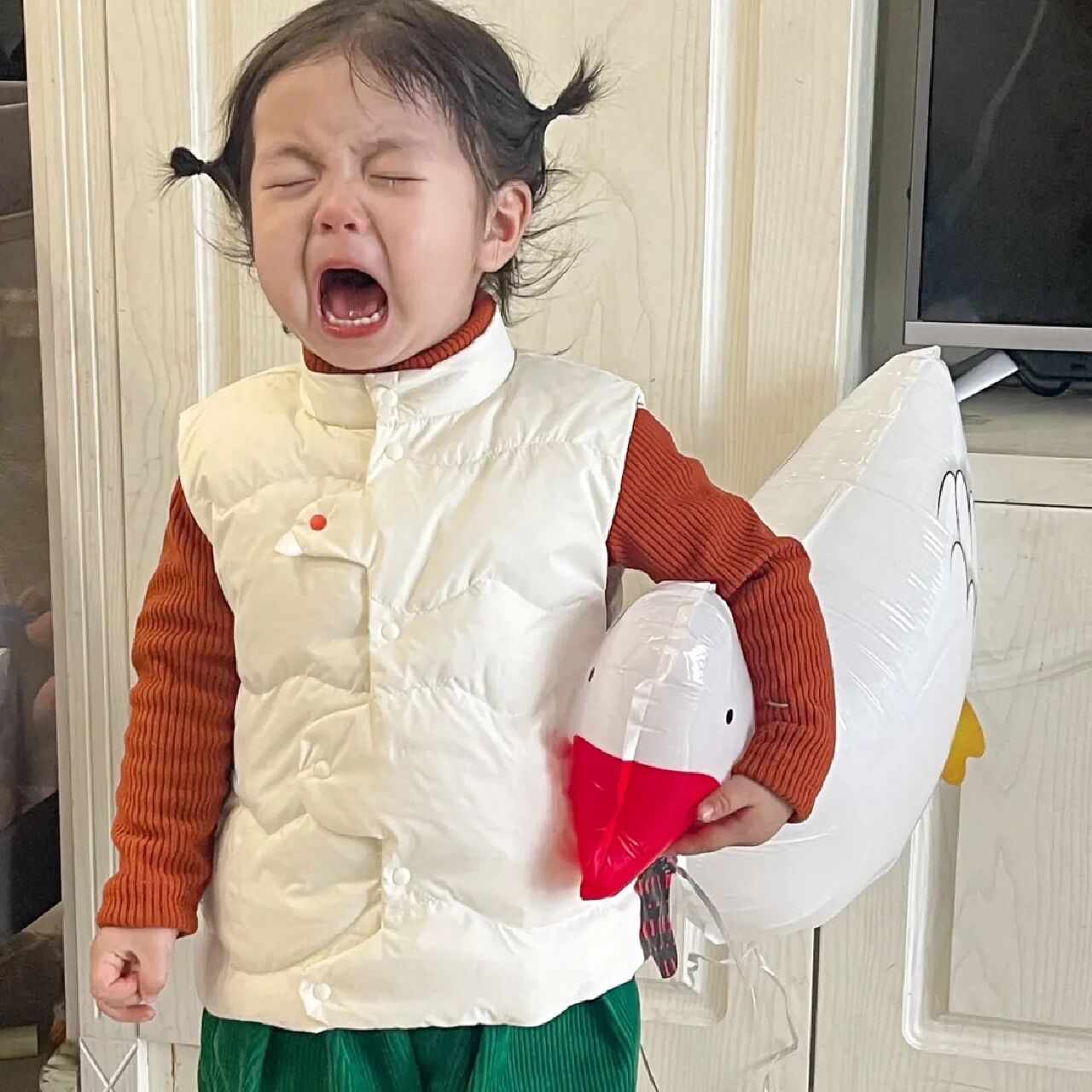 可怜可爱萌娃哭哭女生头像一组94(8张