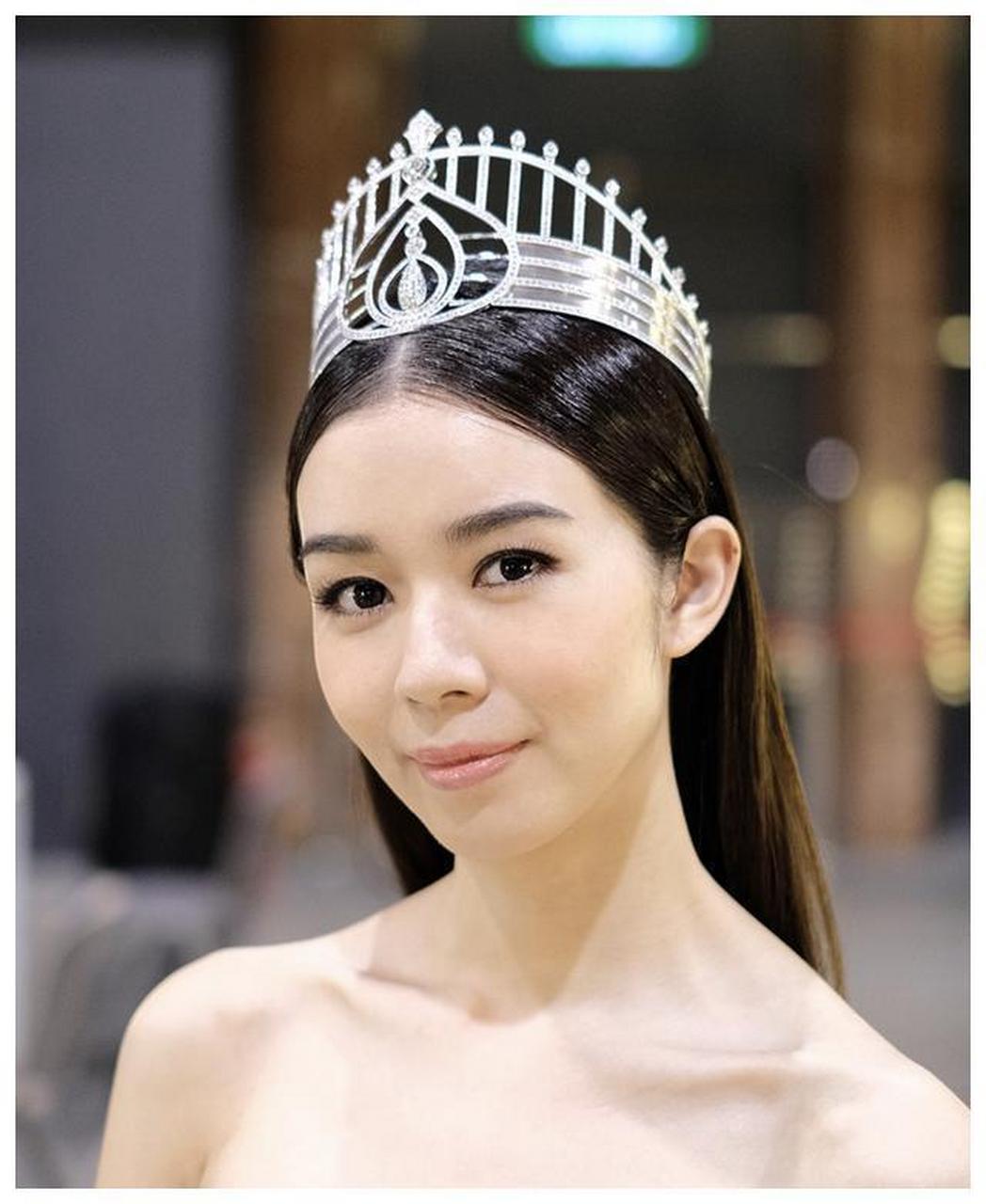 "十优港姐"麦明诗虽然已经淡出了娱乐圈,但她的一