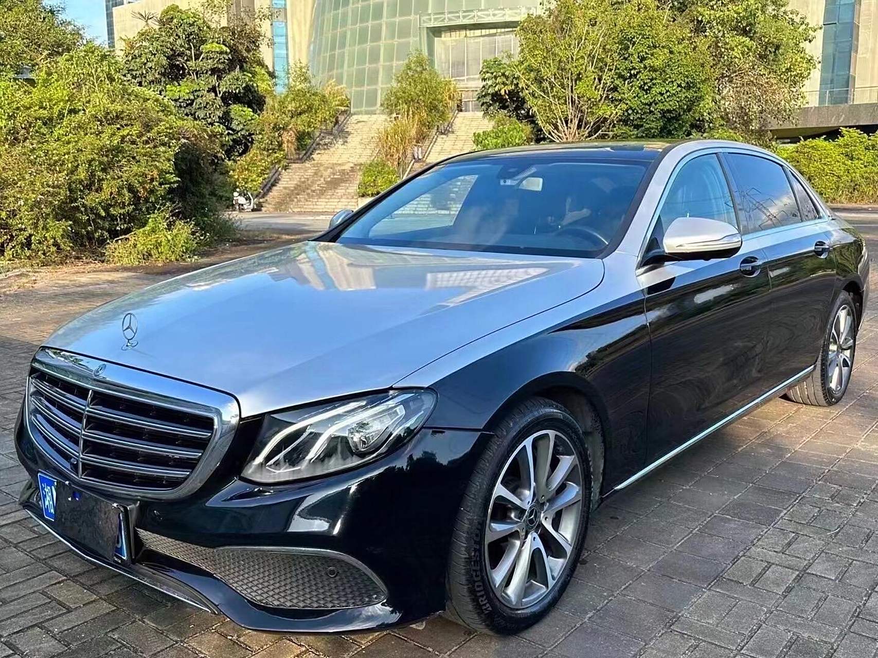 准18年奔驰立标e300豪华版 改迈巴赫外观  排量2.