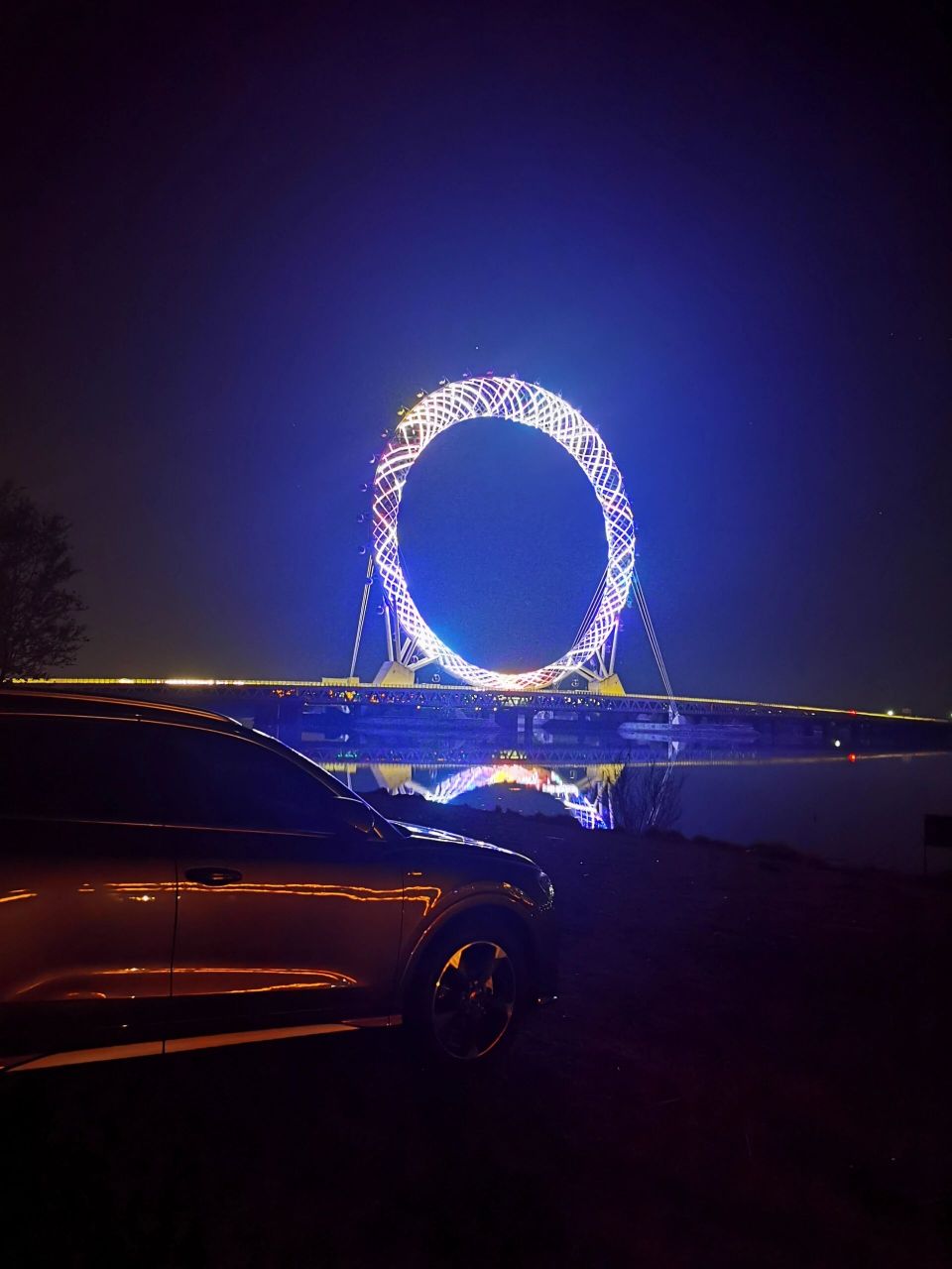 深夜打卡潍坊最美露营地 99坐标:潍坊渤海之眼摩天轮开车定位渤海之