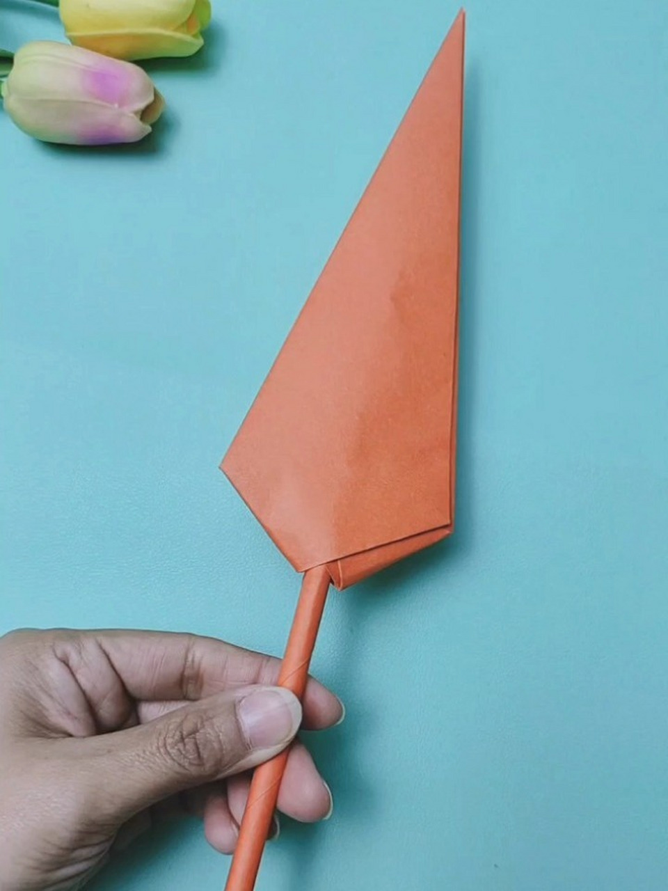 用一张纸折一个飞镖图片