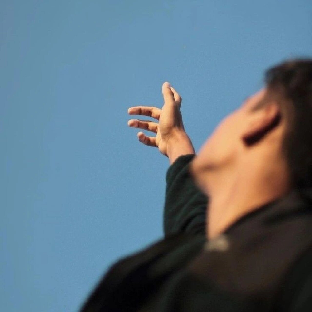 三十岁男头阳光又励志的头像