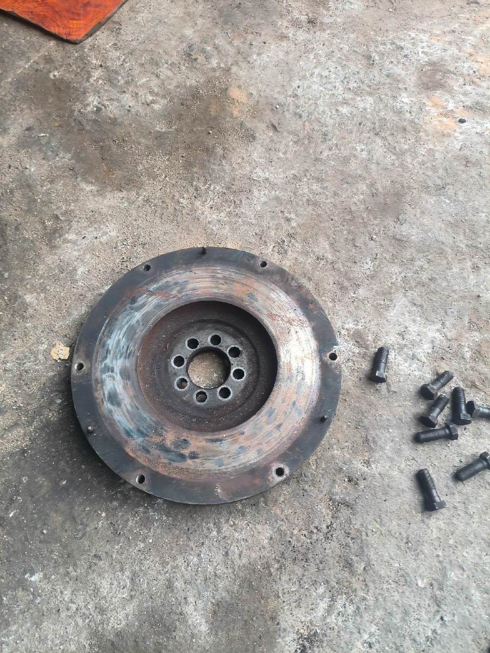 记录修理工的日常 江铃493发动机换飞轮齿圈