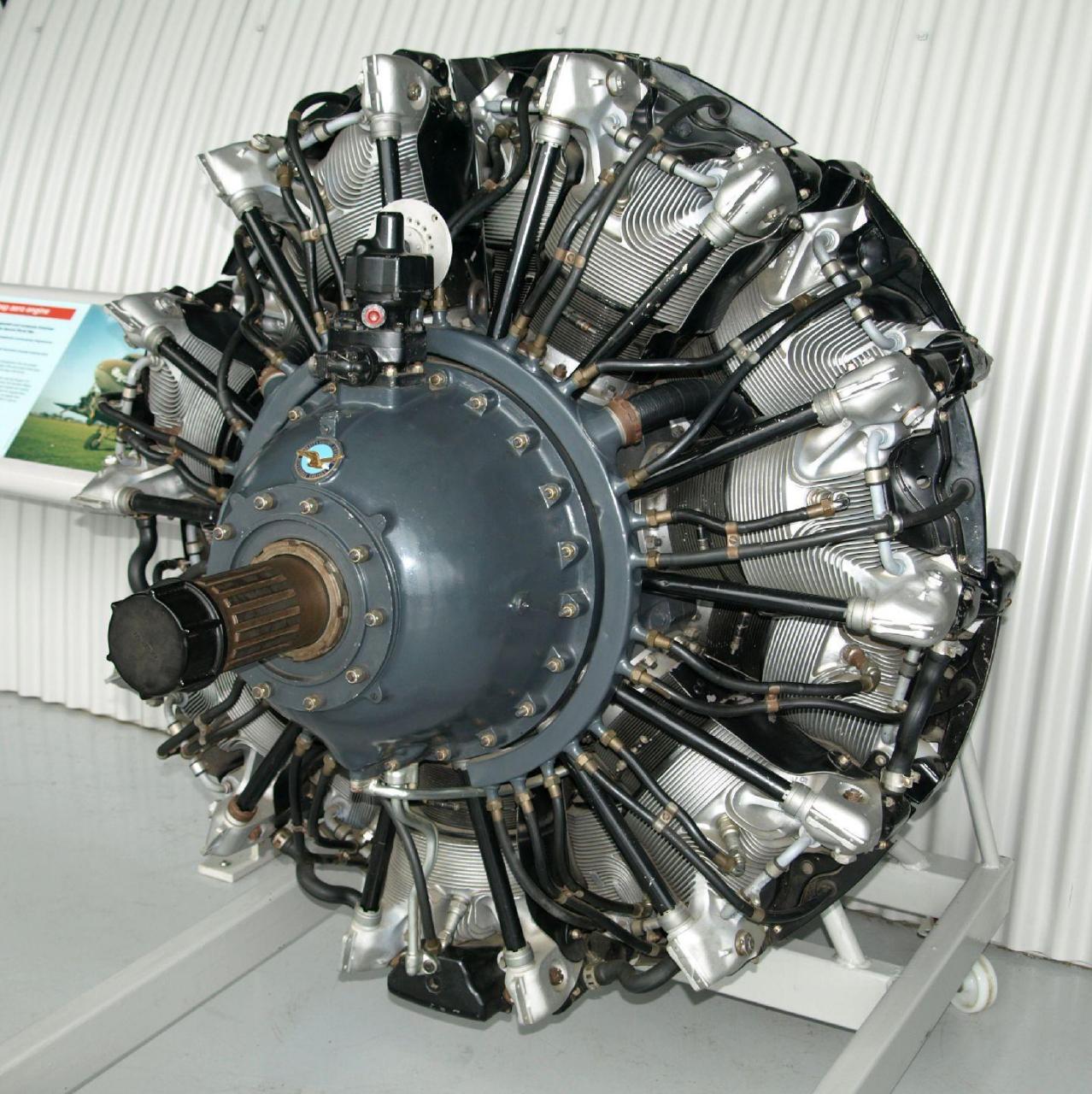 星形发动机是一种往复式 内燃机 配置,其中气缸像车轮的辐条一样从