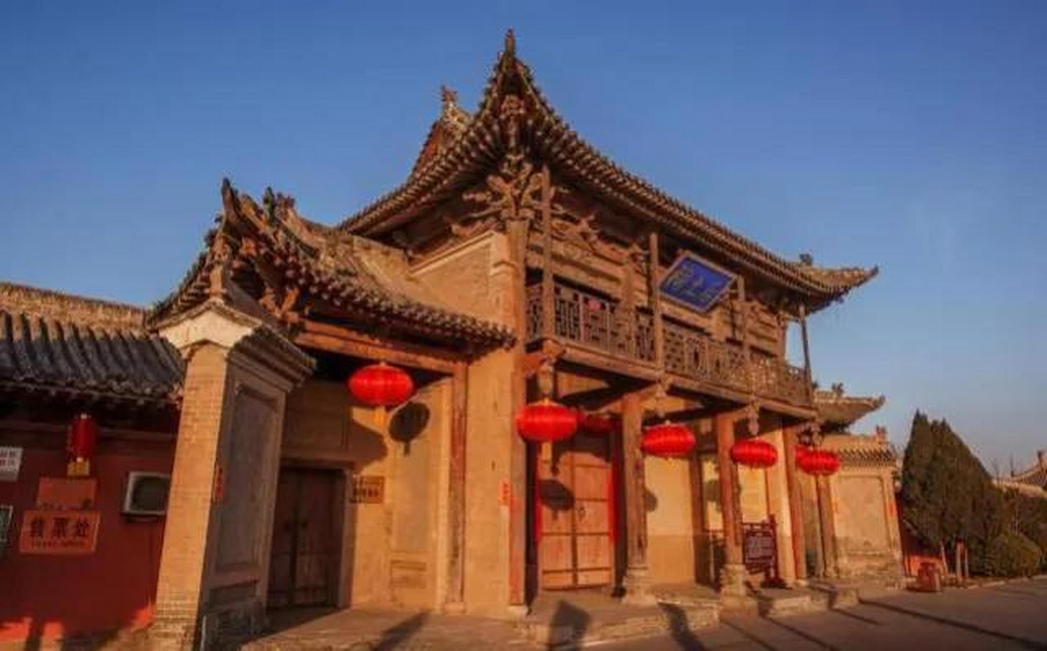 可以去中华祖祠万荣后土祠景区,它位于万荣县荣河镇庙前村的黄河岸边