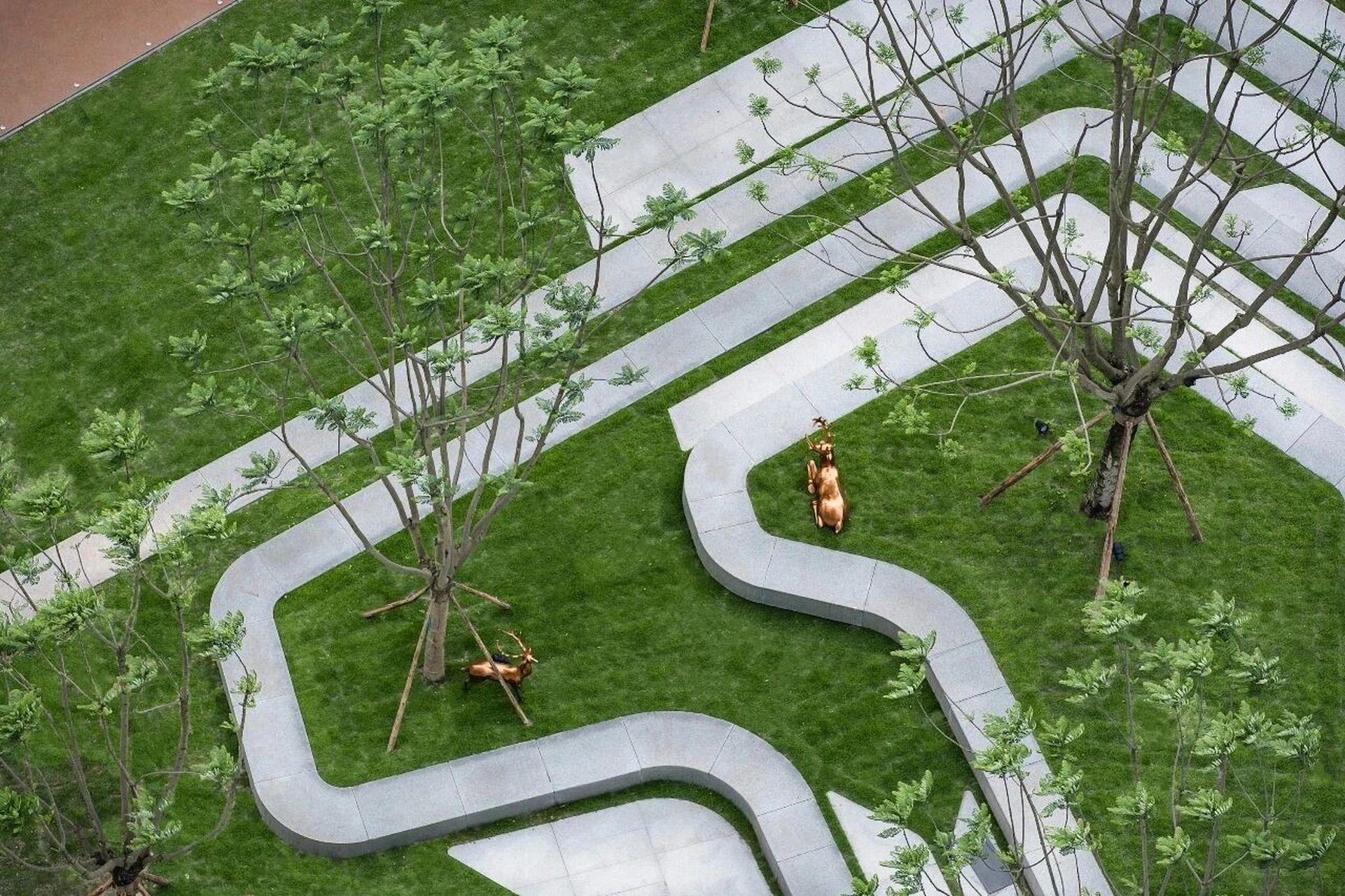 【折线设计案例】一个优秀的住宅区景观 今日案例分享:重庆铂悦澜庭