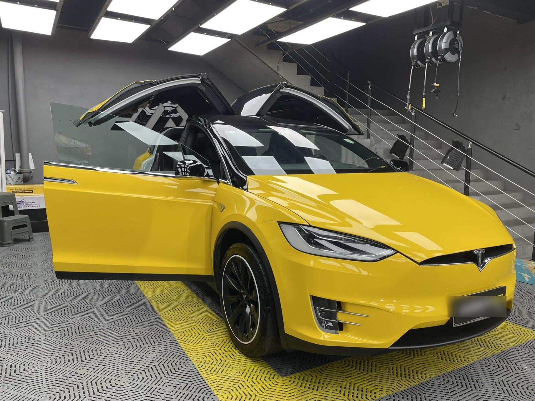 特斯拉model x改色·枫叶黄07.