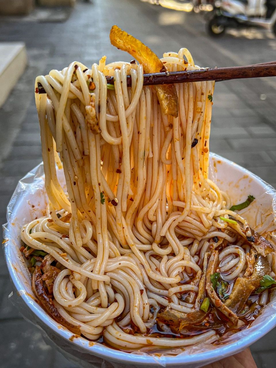 昆明|从北到西都要去吃的保山火烧肉凉米线 收藏了好久的一家火烧肉凉