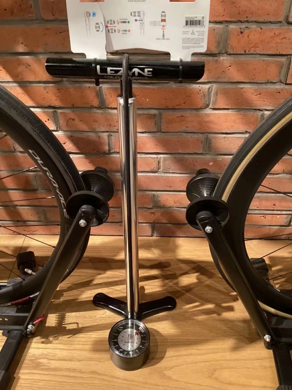 雷音打气筒推荐 95 lezyne落地打气筒加大表盘刻度更准确abs美法嘴