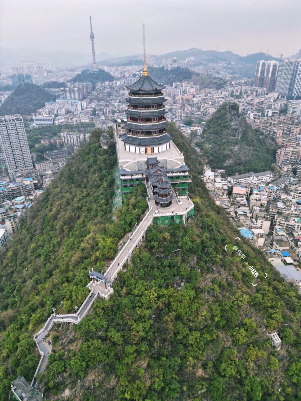 贵阳东山寺|不仅祈福还是看日落的绝佳位 贵阳有一座山,称为栖霞岭,山