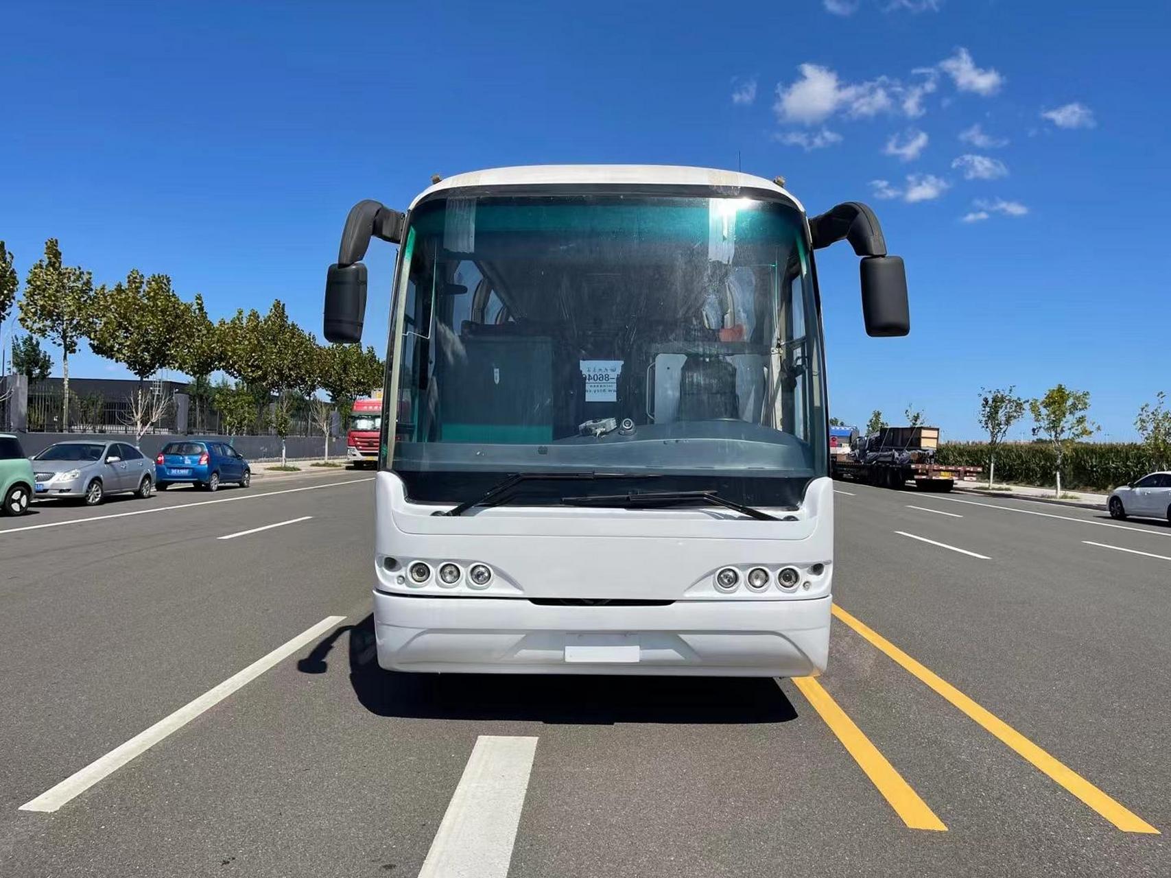 经典款青年尼奥普兰 13年39座11米车身,玉柴270马力国三