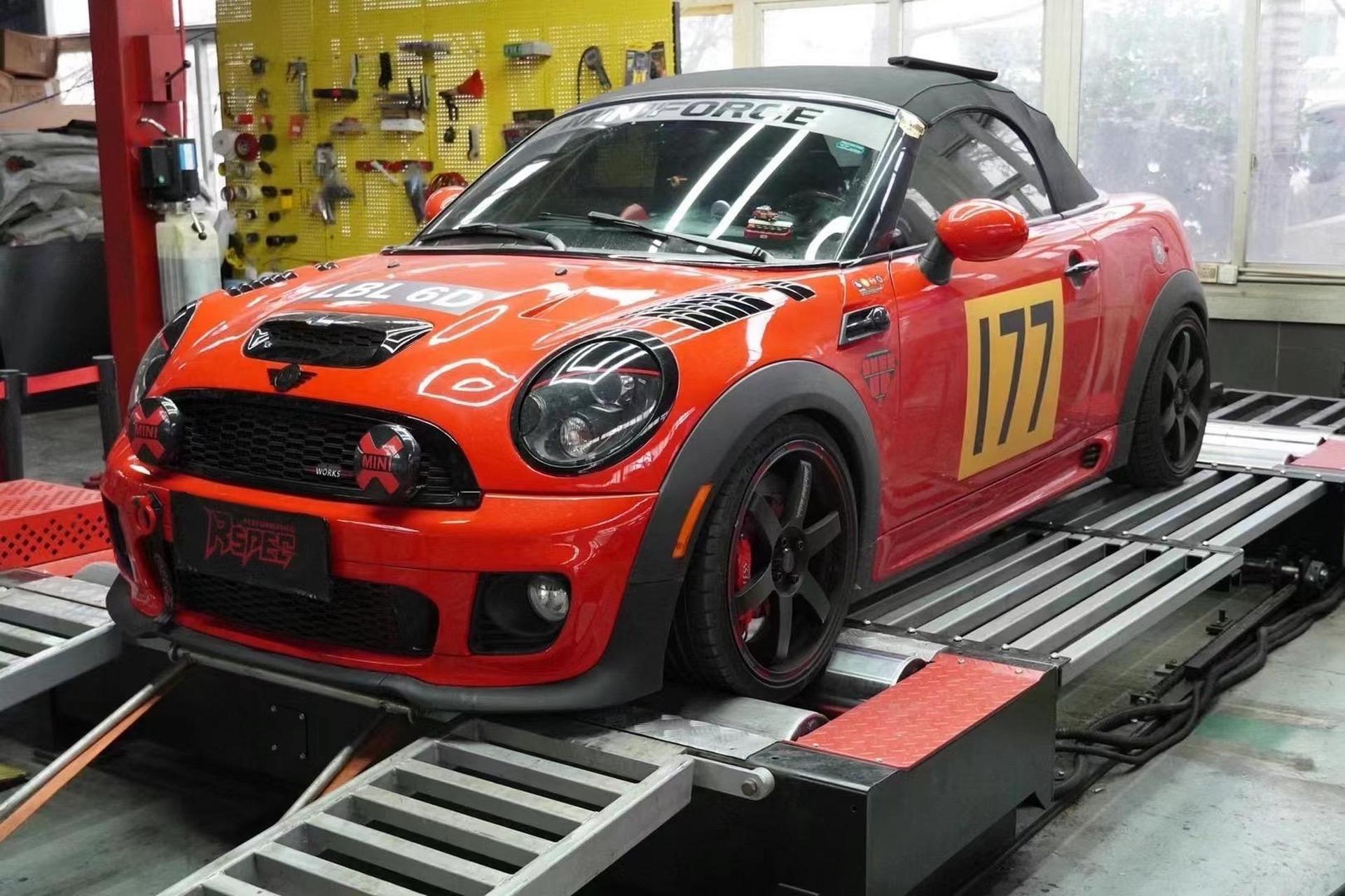 宝马迷你."行走的艺术品" mini r59 roadster coopers两门敞篷版 1.