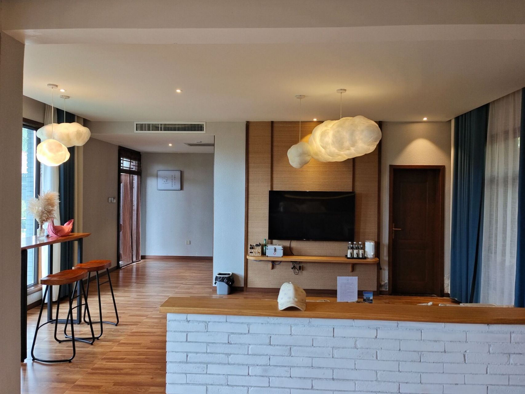 这次全家一起去终南山玩时定的民宿很不错,忍不住为它单独写一篇哈哈