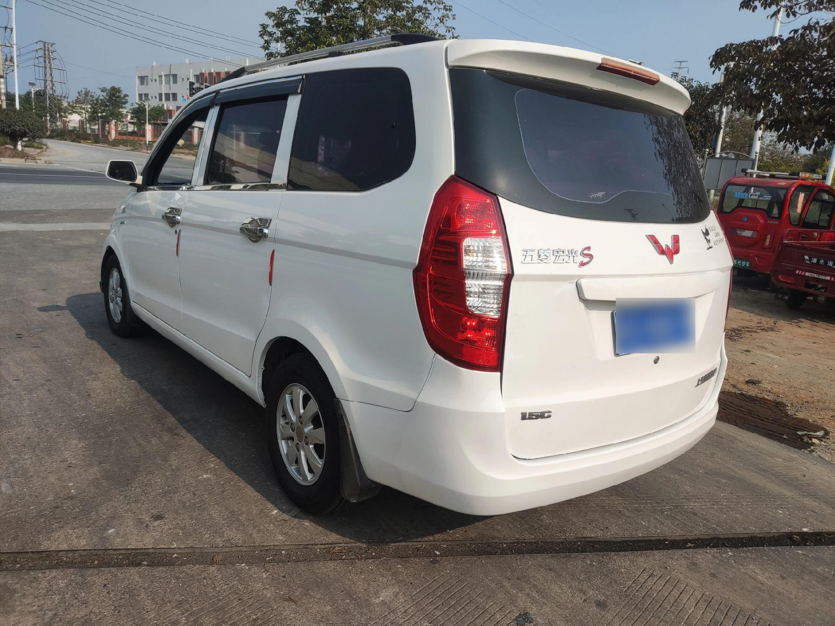 5,只要1个多.15年上牌五菱宏光s1.5排量,发动机波箱巅峰