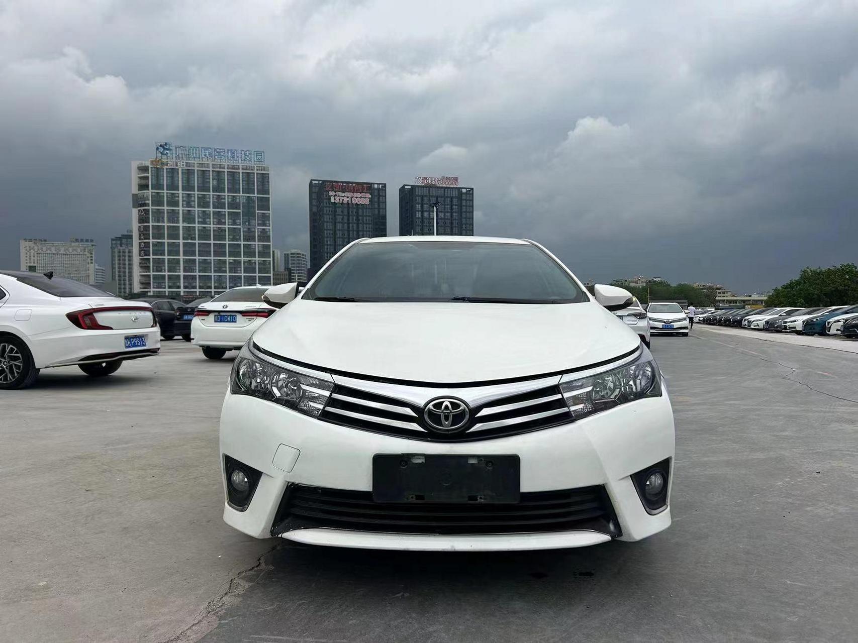 18年丰田卡罗拉油电混合,底价出售,全款3万多