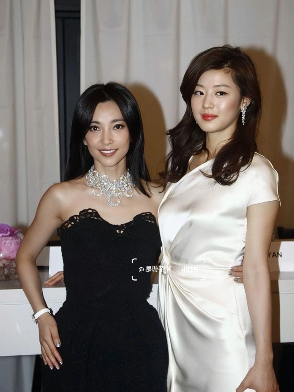 电影一开始据说定的女主是章子怡,据说章子怡和前未婚夫vivi也是