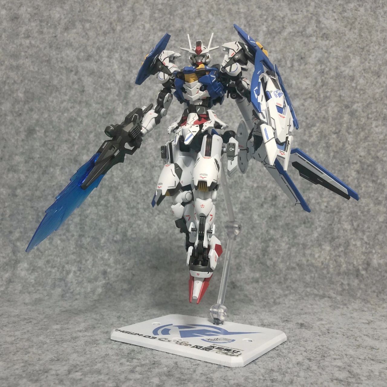 hg风灵高达 水星的魔女 风灵高达  加了些零件稍微改了一下