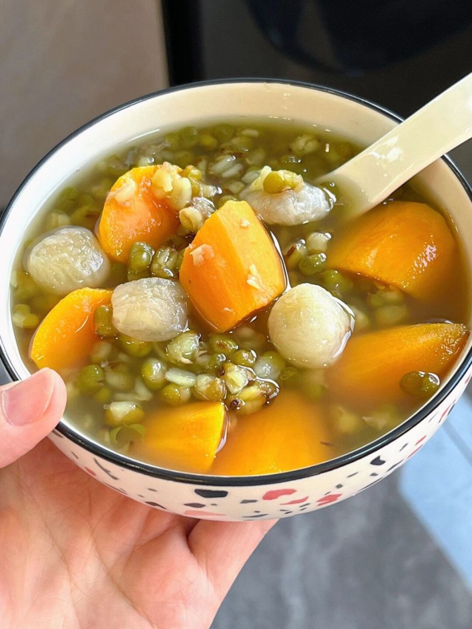 太好吃了 每到三伏天老妈都会煮这个 绿豆红薯甜汤,软糯好吃97甜而