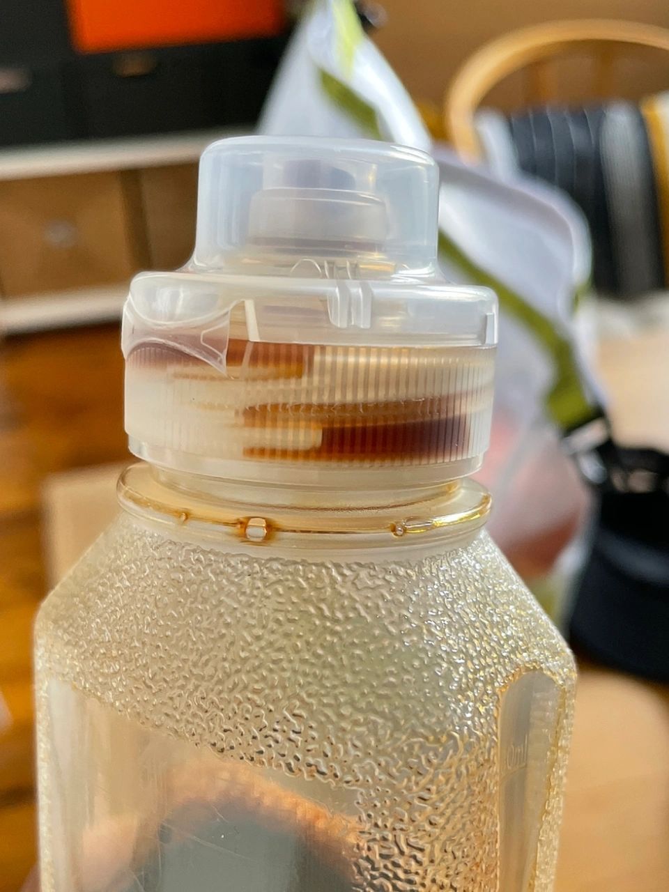 别再被味全 尖叫的自制油壶骗了 露营圈最近最火的平替应该就是味全