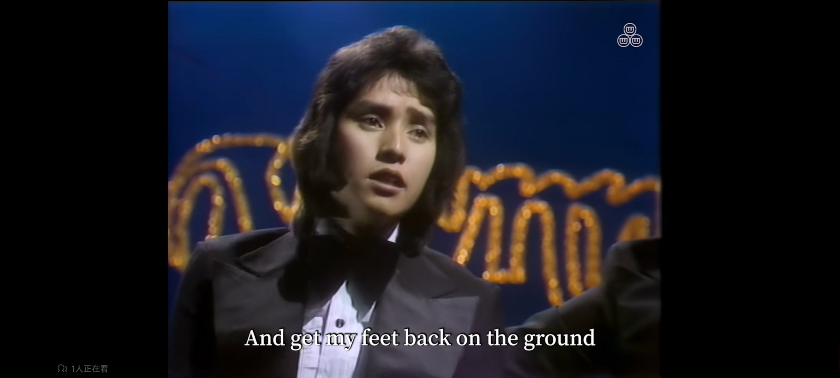 温拿乐队时期,二十五岁的谭咏麟,跟陈坤太像了.