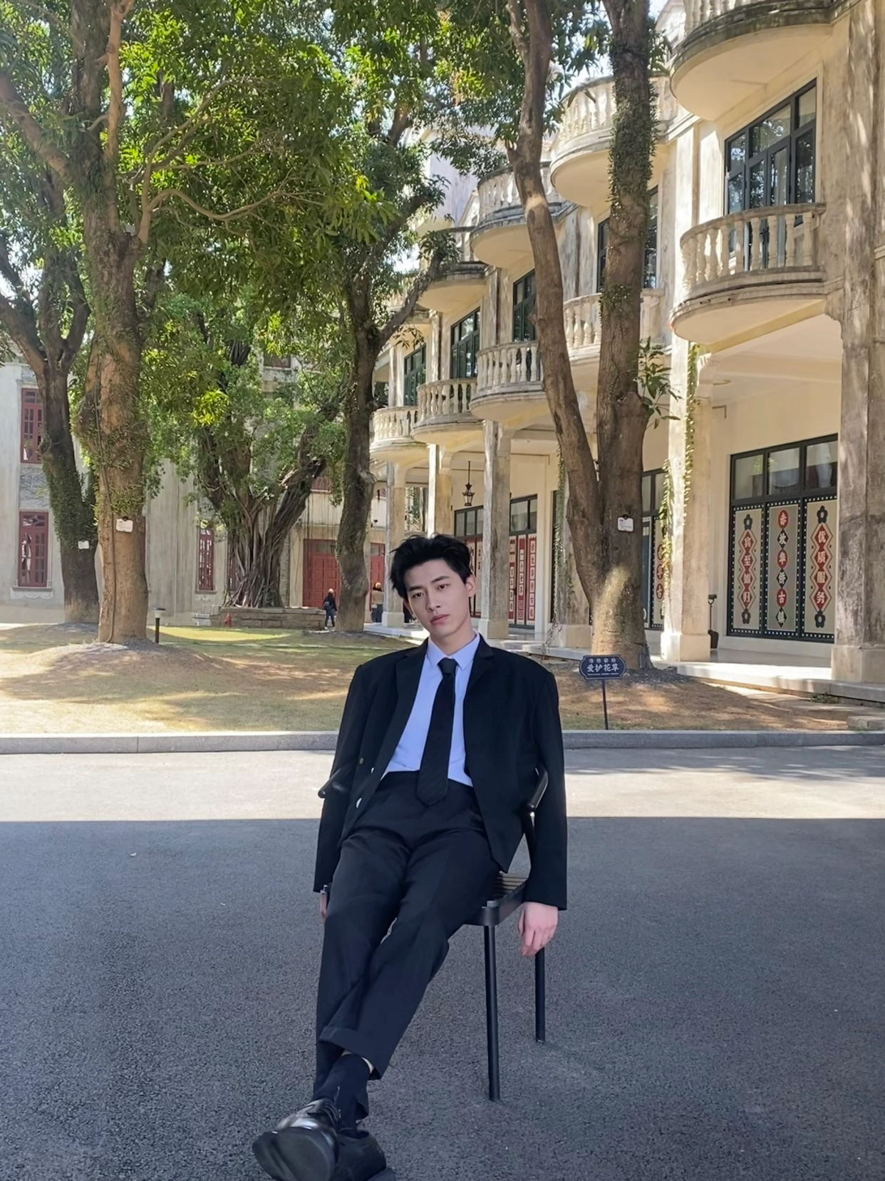 辛云来,这位从《悲伤逆流成河》的反派起步,再到《与凤行》的男二