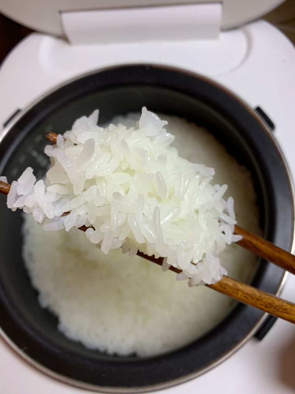 大米饭怎么做才更好吃7515 怎么才能煮出好吃的五常大米!