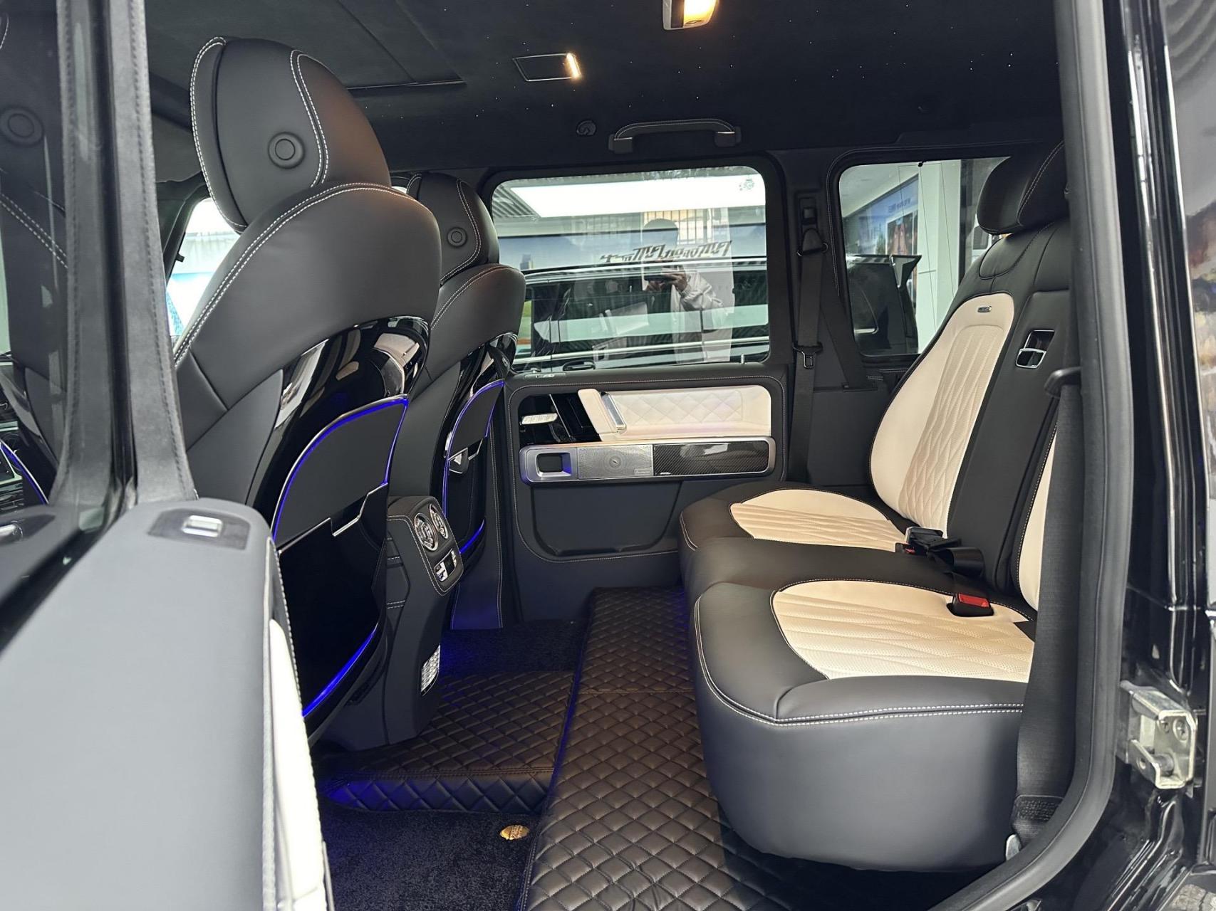 02-18款奔驰g350d,g500,g550,g55,63 整车内饰 老款 改 新款 翻毛皮顶