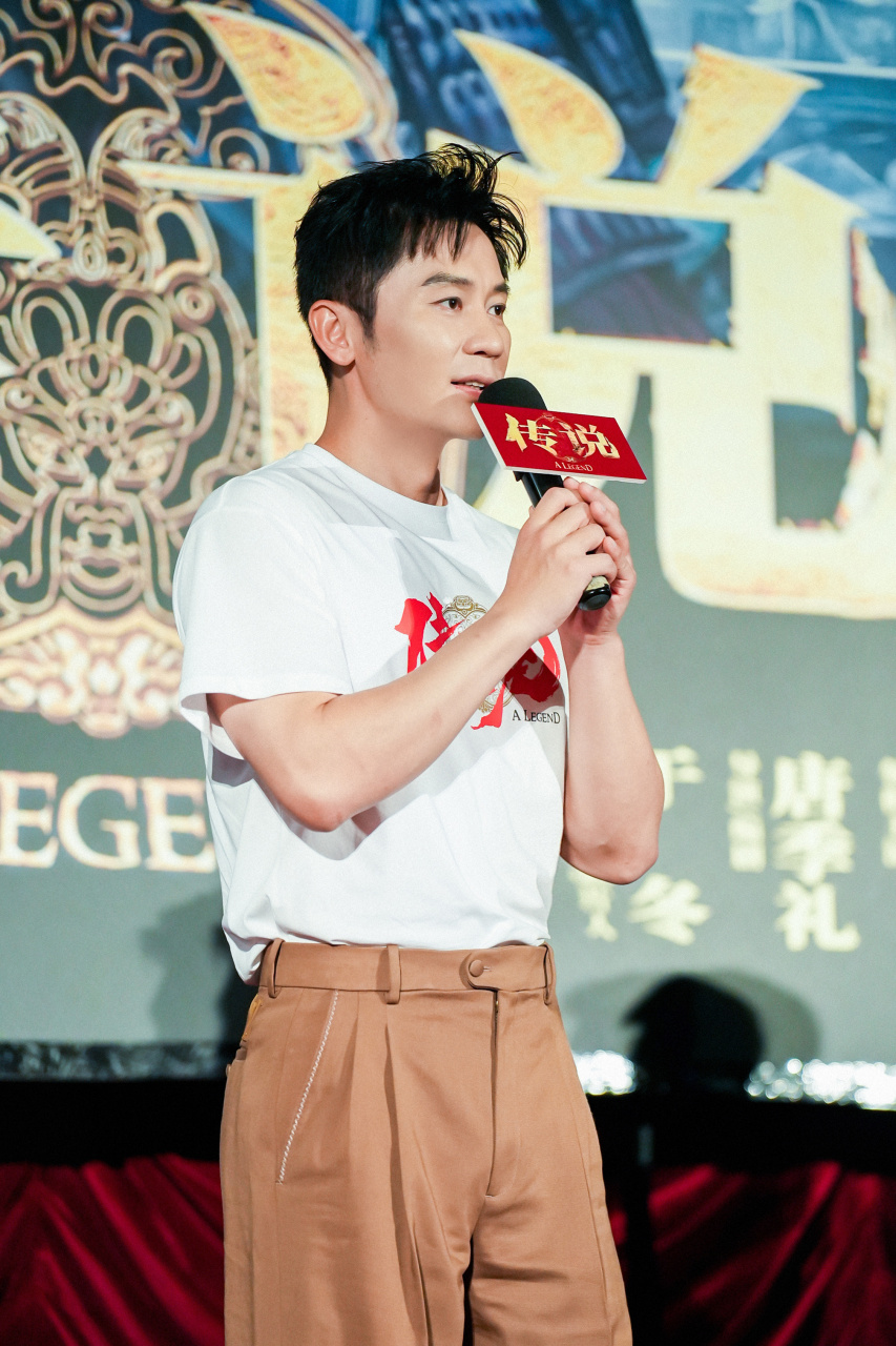 李晨 饰演王靖,带来暑期档超级娱乐大戏,最大最燃最美的电影画面,7月5