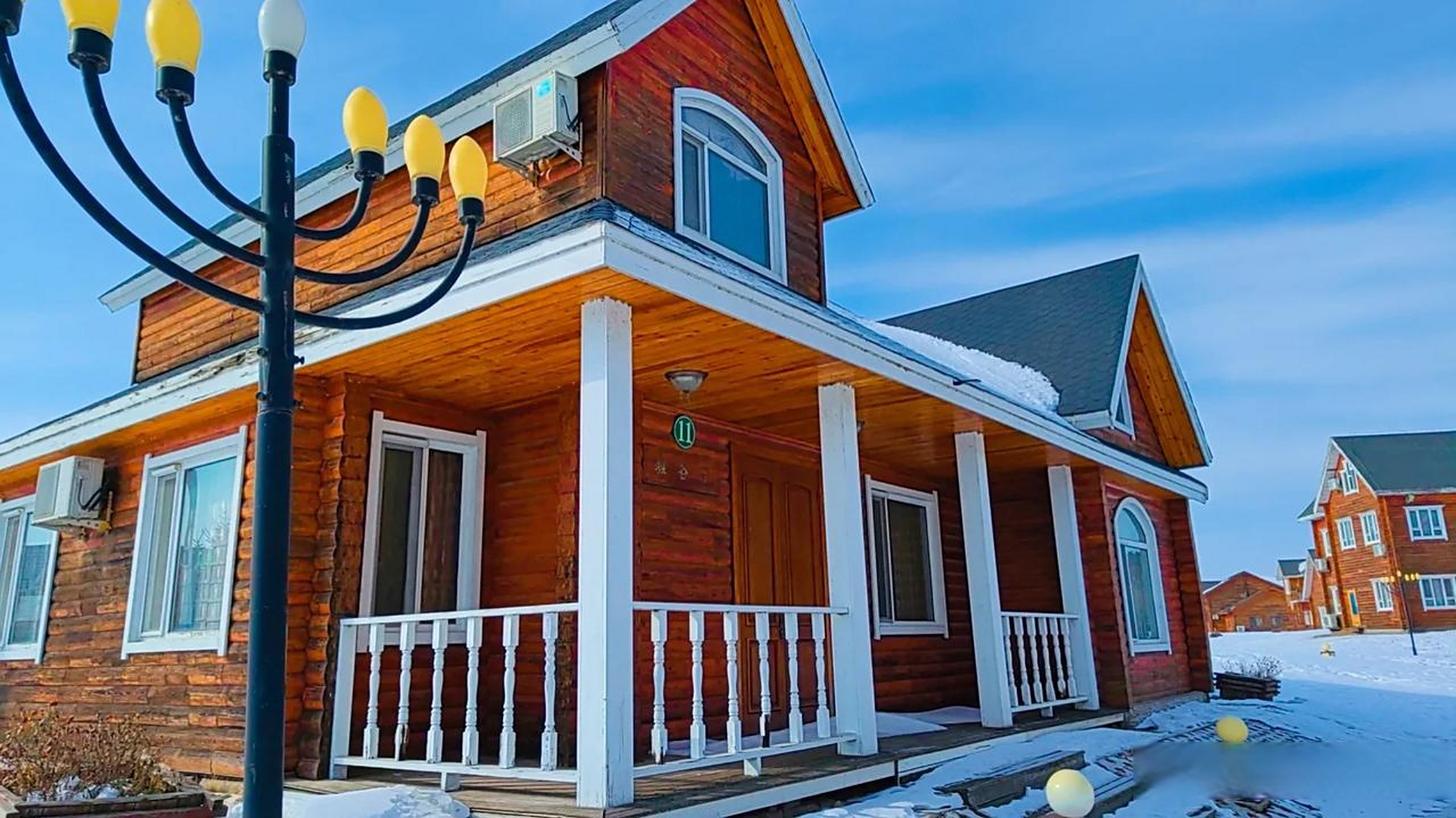 黑龙江避暑胜地北欧风情小镇,鹤岗名山镇,充满异国风情的木屋别墅