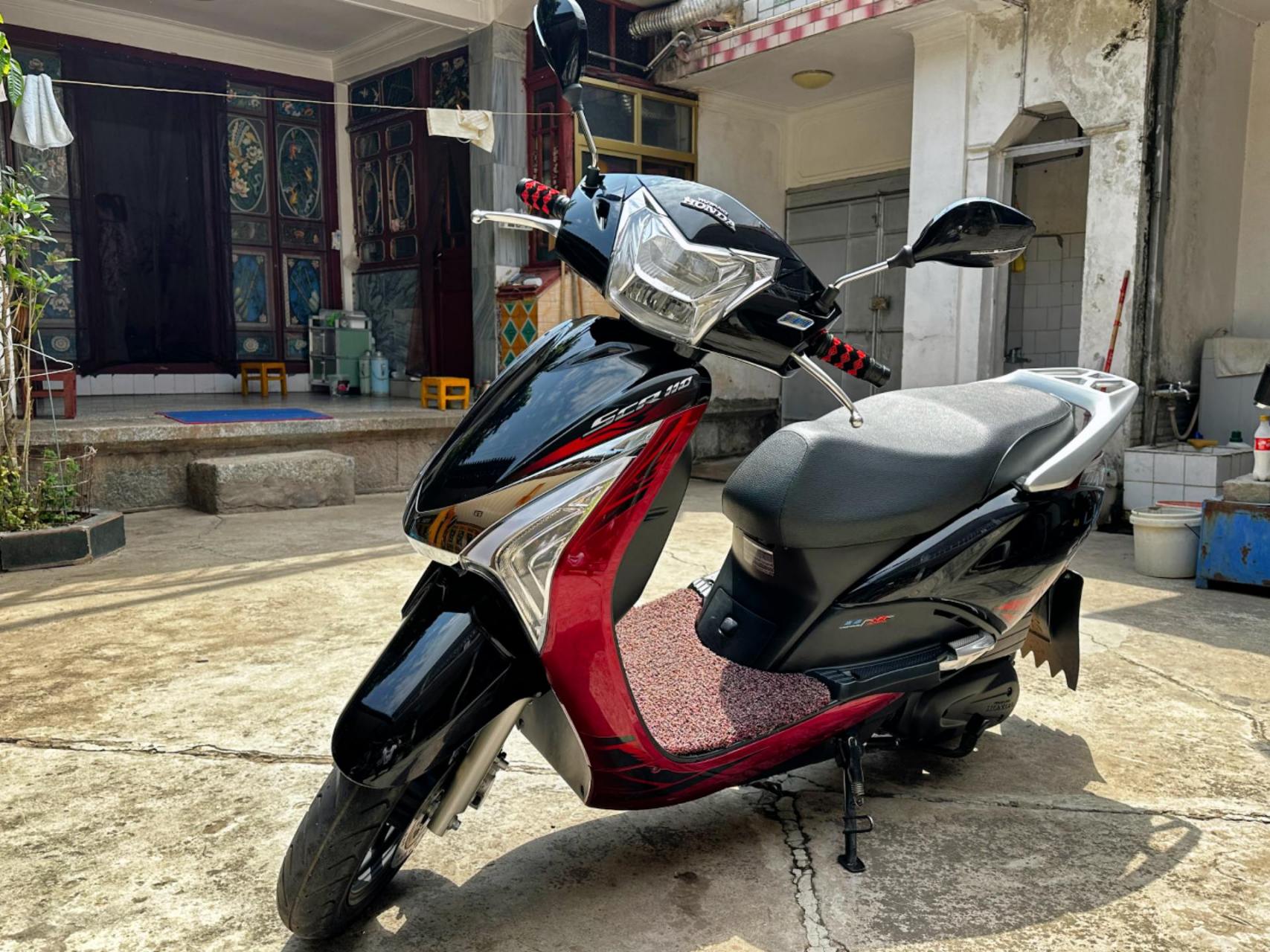 21年上牌五羊本田佳御110 水冷发动机 7千公里 准新车